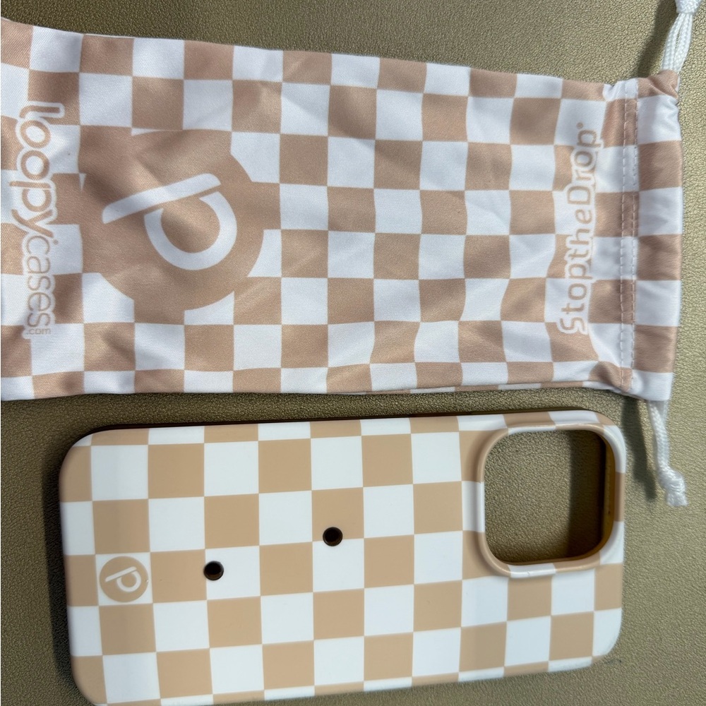 Loopy Case Beige and White Checkered Phone Case